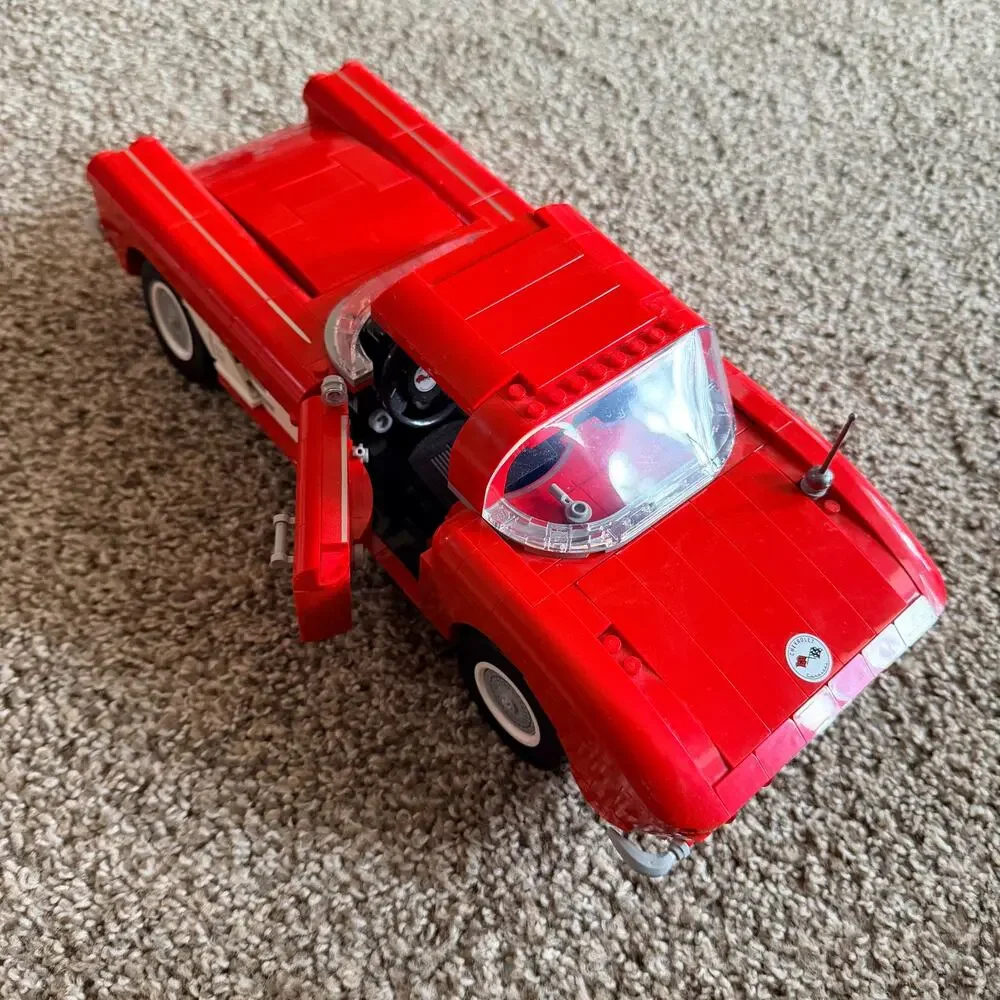 LEGO Icons Chevrolet Corvette 1961 Set 1032 COMPLETED with Instructions